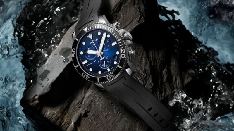 Na schůzce či při potápění, hodinky TISSOT SEASTAR 1000 jsou stylové za všech okolností